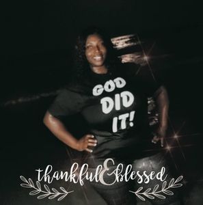 Meet your Posher, Nakisha